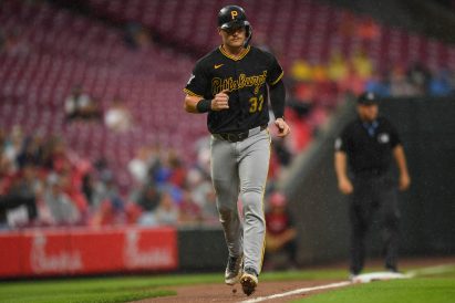 article image - Pirates Reds Baseball